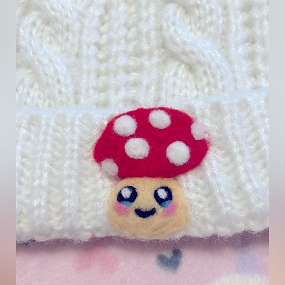 Mushroom Kawaii Winter Hat - Picture 2 of 4